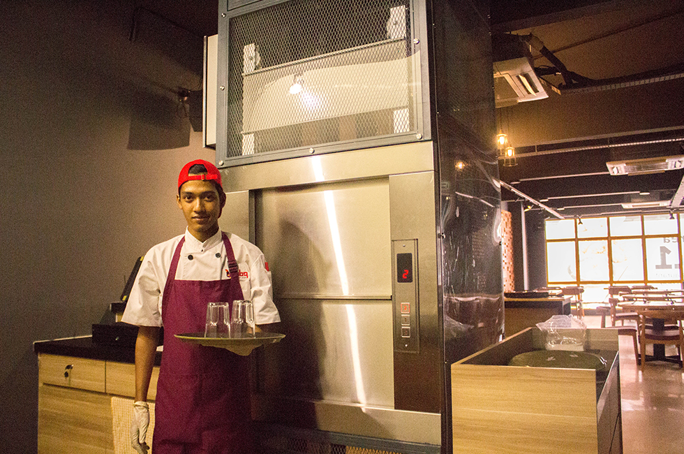 Dumb Waiter Lift